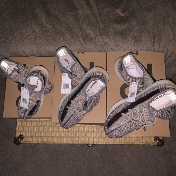 Yeezy Boost Zyon - Picture 1 of 2